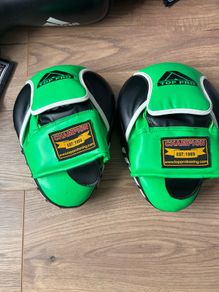 Focus pads