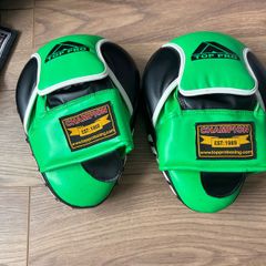 Focus pads