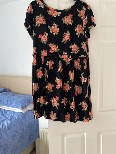 Red herringdress. Size 16