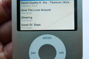 Apple A1236 iPod Nano 3rd Generation 4GB Black Music Player
