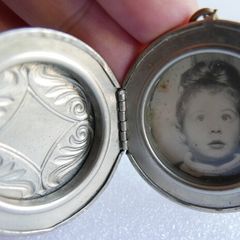 Vintage Photo Locket Pendant
