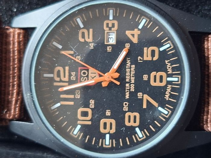 New Old Stock of Men's Watches, Price Is For 1 Only these are all working Postage Available,