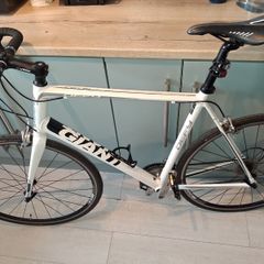 Giant Defy Size L