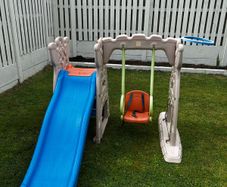 slide and swing play centre