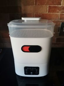 Baby Bottle Sterilizer & Dryer, Excellent Condition, Used 6 Months