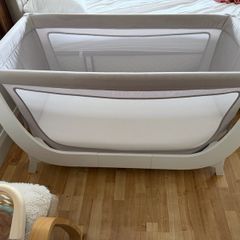 Shnuggle Air bedside crib + cot conversion + Shnuggle bath + ClevaMama mattress