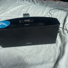 FREE iPod iPhone docking station speaker Philips