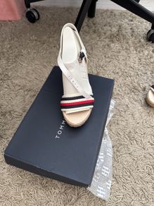 Tommy Hilfiger wedges size 5
