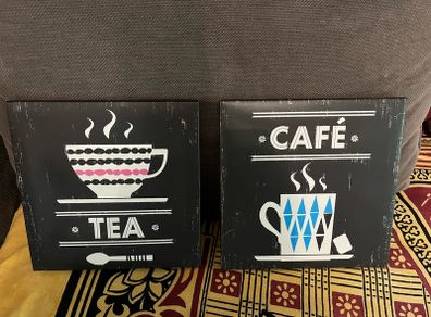 2 wall pictures coffee and tea