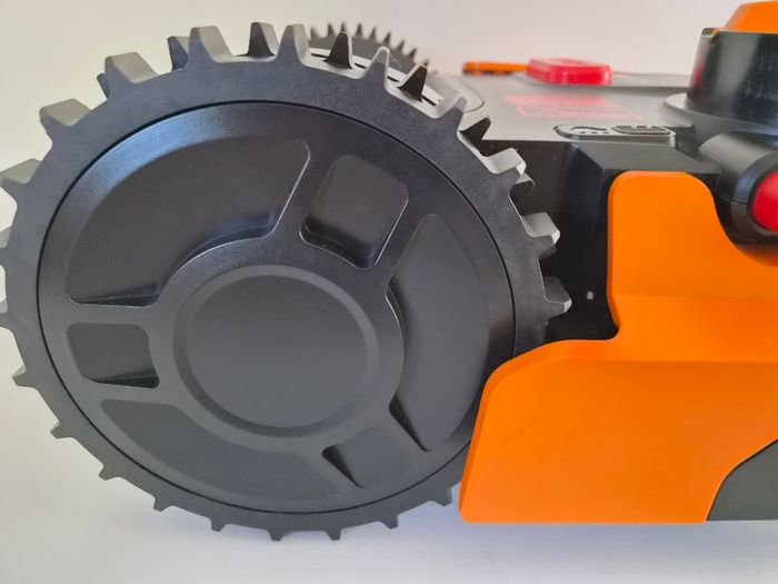 Worx Landroid WR141E Robotic lawnmower, App Controlled