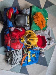 costumes
