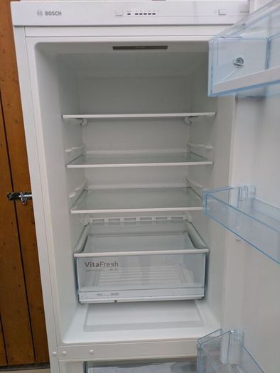 Bosch Serie 4 fridge freezer