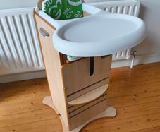 Little Helper FunPod HighChair 5 in 1 Learning Tower / Highchair Very Good Condition