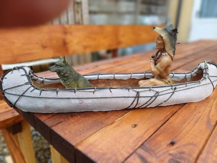 Vintage Native American Canoe Figure