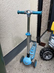 3 wheels scooter