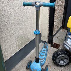 3 wheels scooter