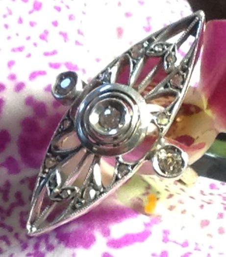 Antique Art Deco Diamond Ring