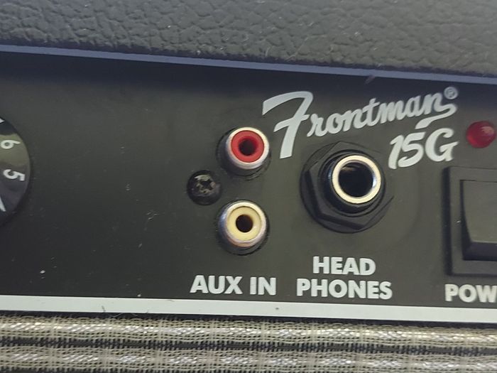 FENDER Frontman 15G Guitar Amp in excellent like new condition, working great