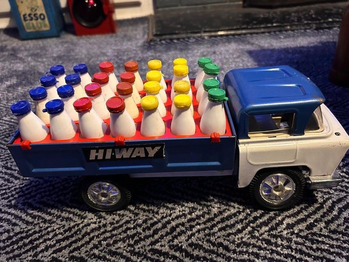 Vintage tri-ang milk truck