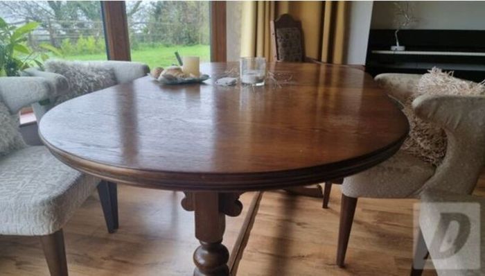 Lancaster Table & Chairs