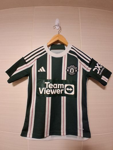 Manchester United Jersey. Official Adidas Boys Girls Age 9 To 10 Years Away Jersey.  Collect In Dublin Or Receive Via Post.