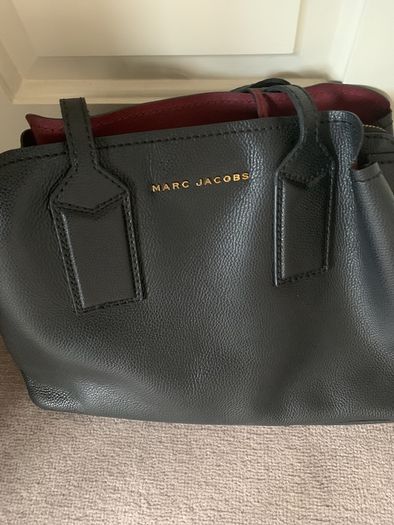 Marc Jacobs Editor black shoulder bag retails 550