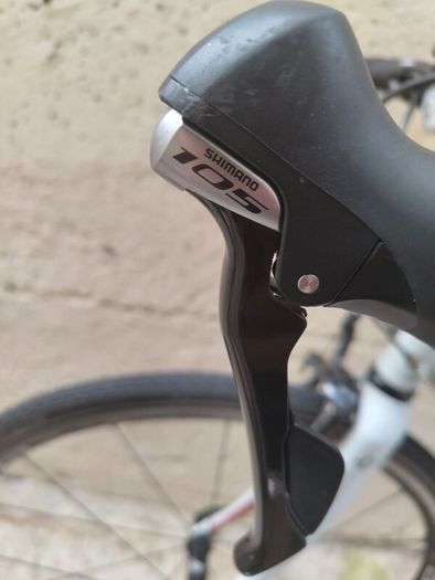 Road Bike - Genesis Equilibrium