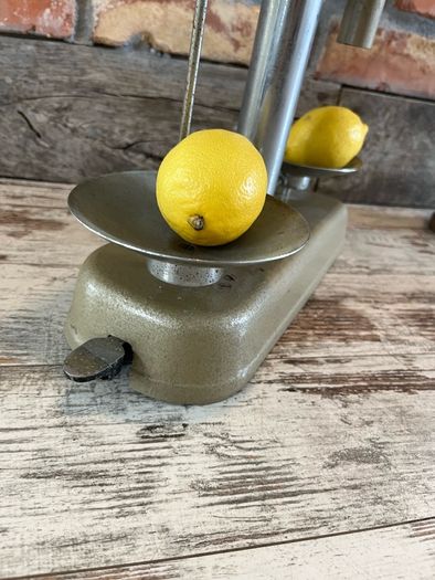 vintage Scales Money Checker