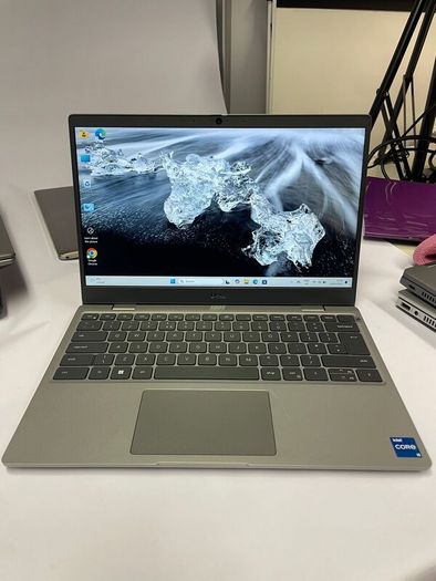 Grade A Dell Latitude 3330 (i5 Quad-Core Processor, 8GB Memory, NEW 256GB SSD) (Warranty)