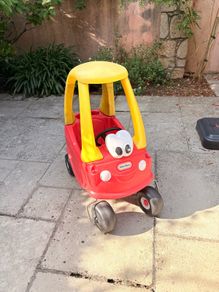 Little tikes car