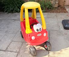 Little tikes car