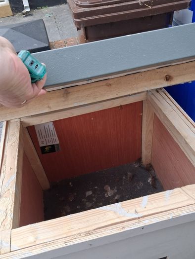 chicken/rabbit hut