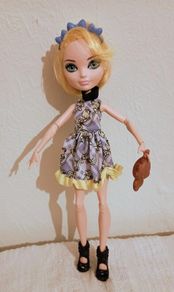 Ever after high Blondie Locks doll