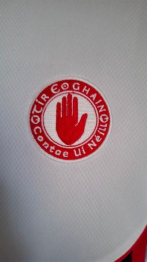 Tyrone GAA Official O'Neills Gaelic Football Jersey Shirt (Adult Small) FREE POST