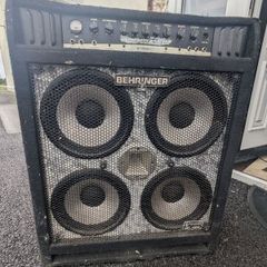 450-Watt Behringer Bass amp - Ultrabass BX4410A