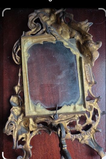 Art nouveau frame often known as the "Beatrice" motif