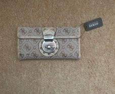 Womens Guess Wallet
