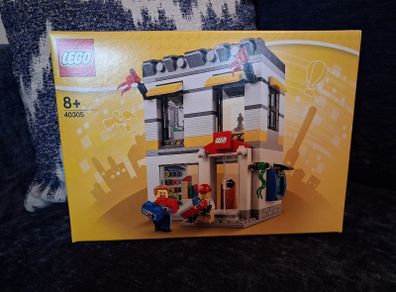 Brand Retail Store (40305)