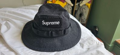 Supreme Hat