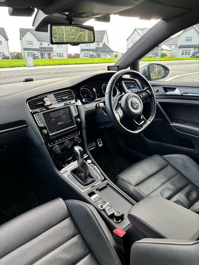 2014 Volkswagen Golf R