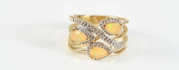 Amazing teardrop Opal ring gold plated on sterling silver