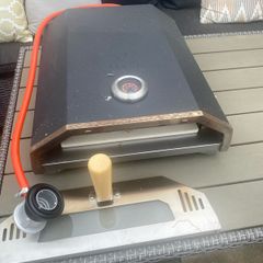 Gas pizza oven