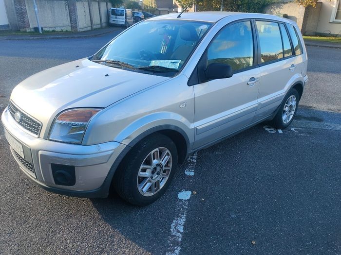 Automatic 2008 Ford Fusion 1.4 petrol NCT 10/27
