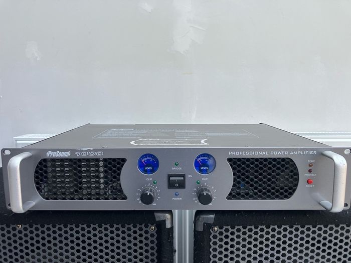 Speakers and amplifier