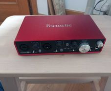 Focusrite Scarlett 2i4