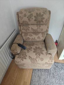 Lift and Rise Armchair