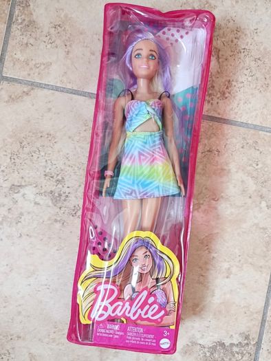 Barbie Doll 2021 Fashionistas Purple Hair Prism 190 HBV22 (Asst FBR37) Mattel