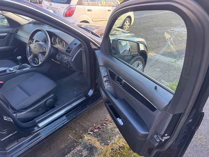 Mercedes-Benz C-Class C200 2010 - Engine Issues needs fixing