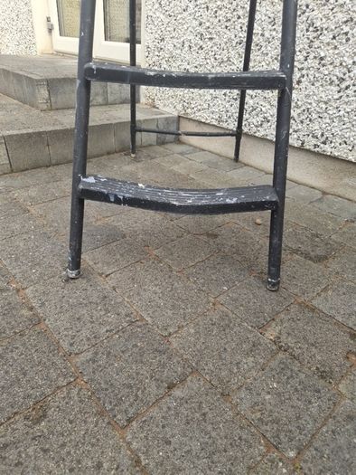 Step Ladder