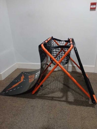 Flick Urban Football Rebounder